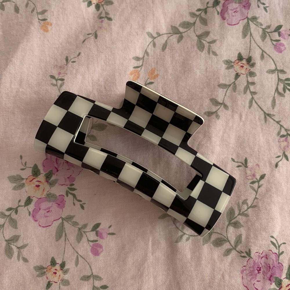 Hair clip